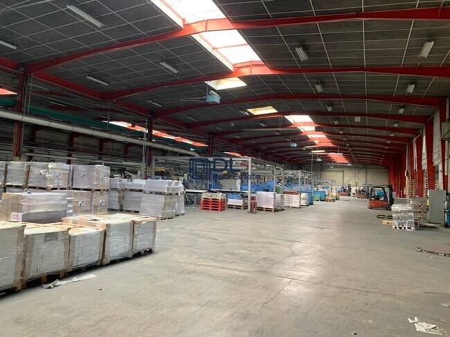 Plus de détails pour Industriel/Logistique à louer