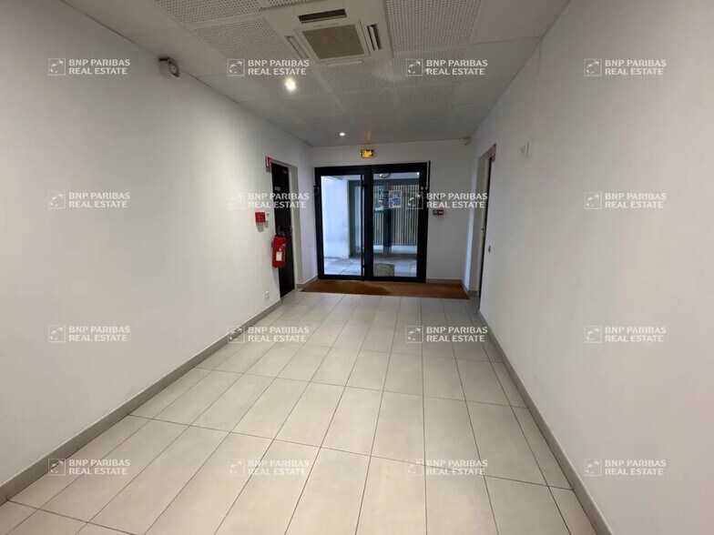 Bureau dans Saint-Herblain à louer - Photo de l’immeuble – Image 3 sur 14