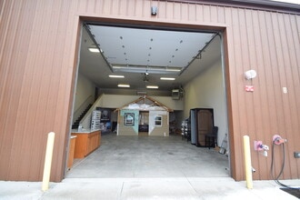 611 NE Jackpine Ct, Redmond, OR à louer Photo intérieure– Image 2 sur 14