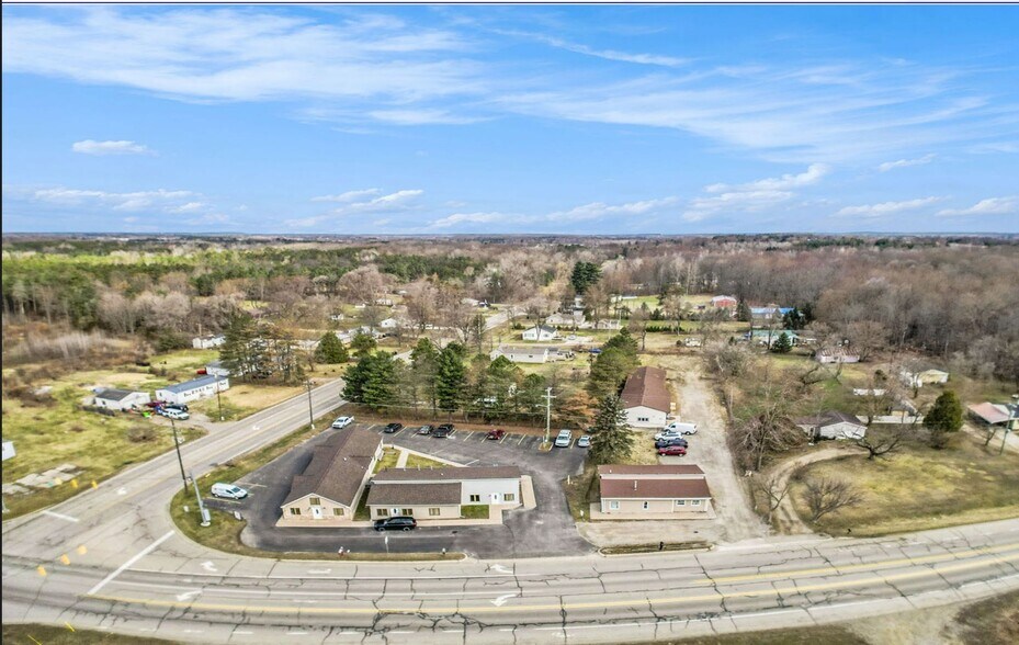 2523 Imlay City Rd, Lapeer, MI à vendre - Aérien – Image 2 sur 2