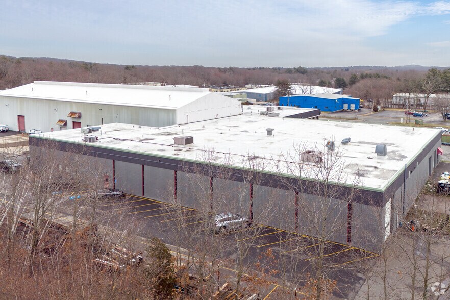 20 Townsend Rd, Attleboro, MA à louer - Photo de l’immeuble – Image 2 sur 5