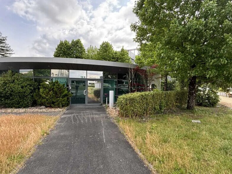 Bureau dans Mérignac à louer - Photo de l’immeuble – Image 1 sur 12