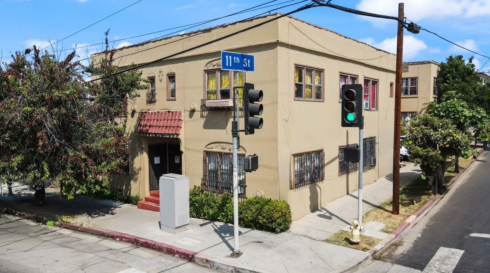 3013 W 11th St, Los Angeles, CA à vendre Photo principale– Image 1 sur 10