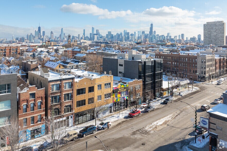 1415 N Ashland Ave, Chicago, IL à louer - Aérien – Image 1 sur 10