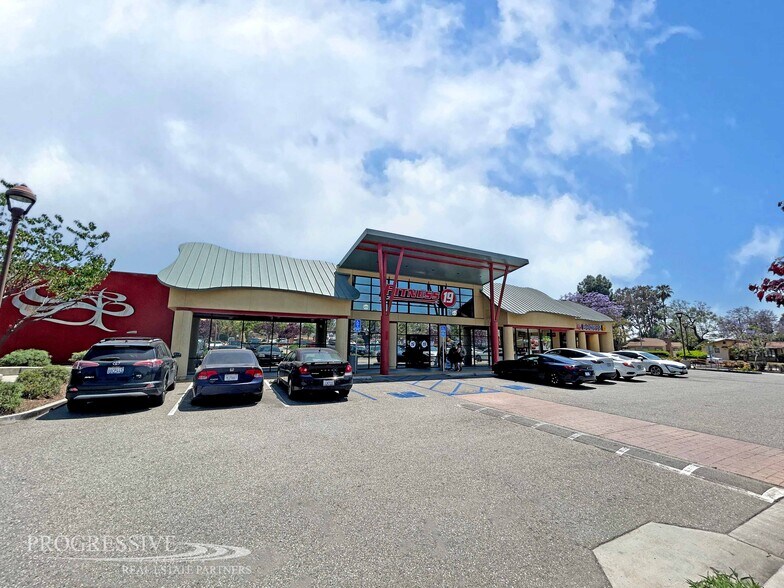 320-380 S Indian Hill Blvd, Claremont, CA à louer - Photo de l’immeuble – Image 2 sur 17