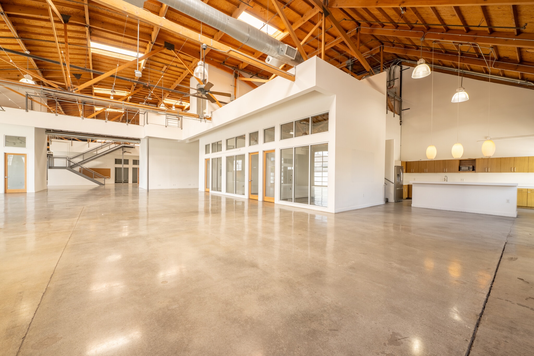 3523-3525 Eastham Dr, Culver City, CA à louer Photo intérieure– Image 1 sur 15