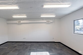 1070-1080 Terra Bella Ave, Mountain View, CA à louer Photo intérieure– Image 2 sur 16