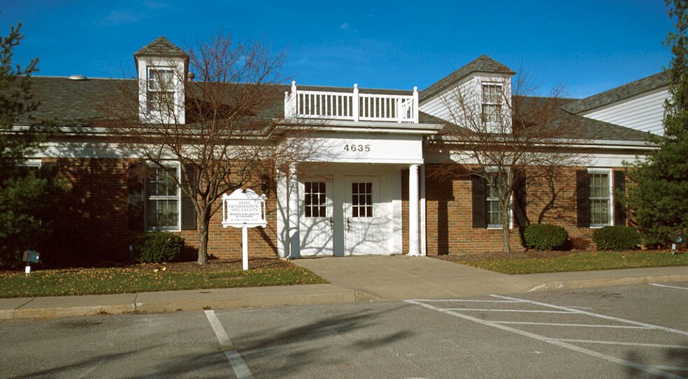 4635 Richmond Rd, Warrensville Heights, OH à louer - Photo de l’immeuble – Image 2 sur 7