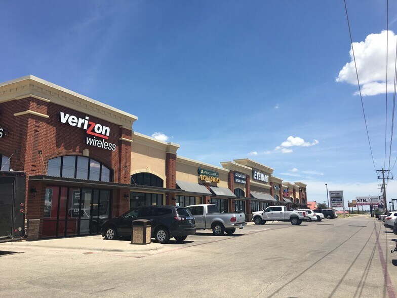 4512-4556 Sherwood Way, San Angelo, TX à louer - Photo de l’immeuble – Image 2 sur 4