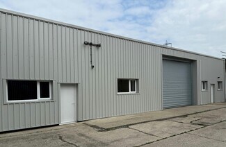 Plus de détails pour Arrowhead Rd, Reading - Industriel/Logistique à louer