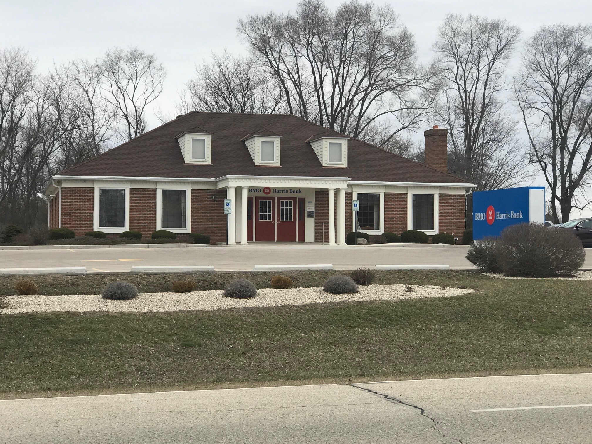 730 Fox St, Mukwonago, WI à vendre Photo de l’immeuble– Image 1 sur 8
