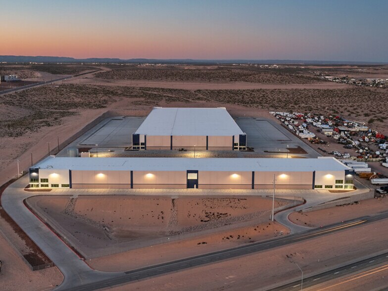 Gateway Blvd West, Socorro, TX à louer - Photo de l’immeuble – Image 1 sur 2