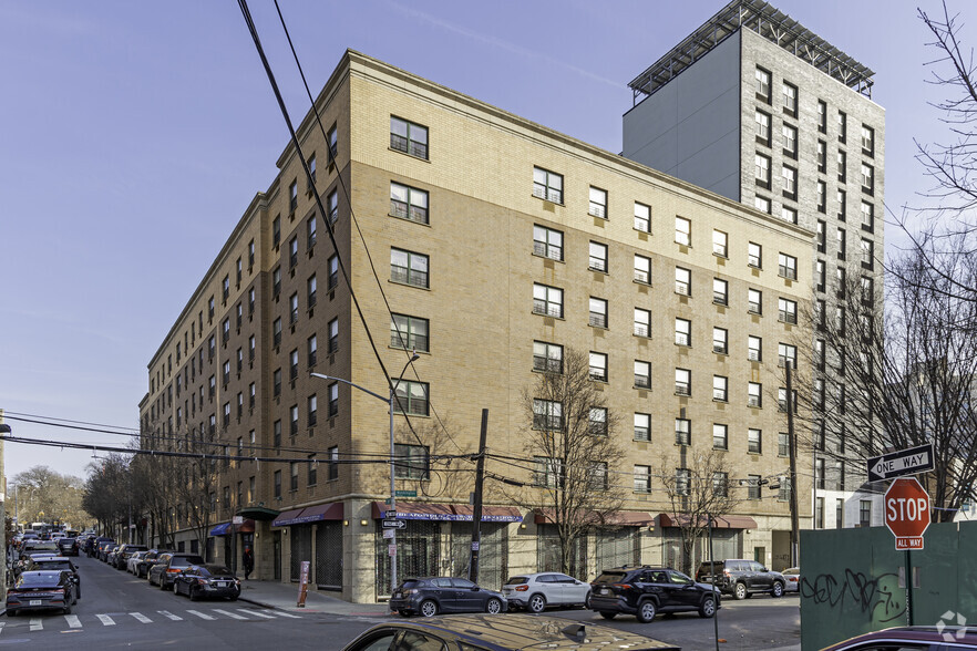 488 E 164th St, Bronx, NY à louer - Photo principale – Image 2 sur 5