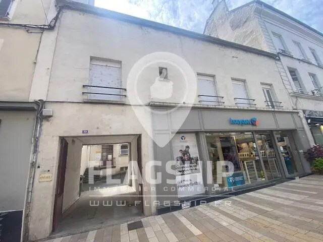 Local commercial dans Mareuil-lès-Meaux à louer - Photo de l’immeuble – Image 1 sur 10