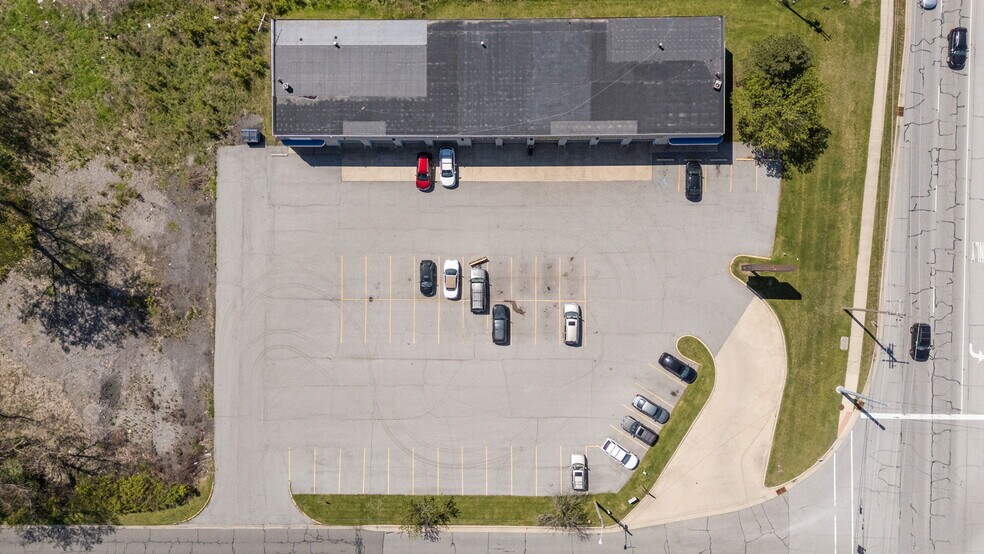 5843 Us-6, Portage, IN à vendre - Photo de l’immeuble – Image 3 sur 35