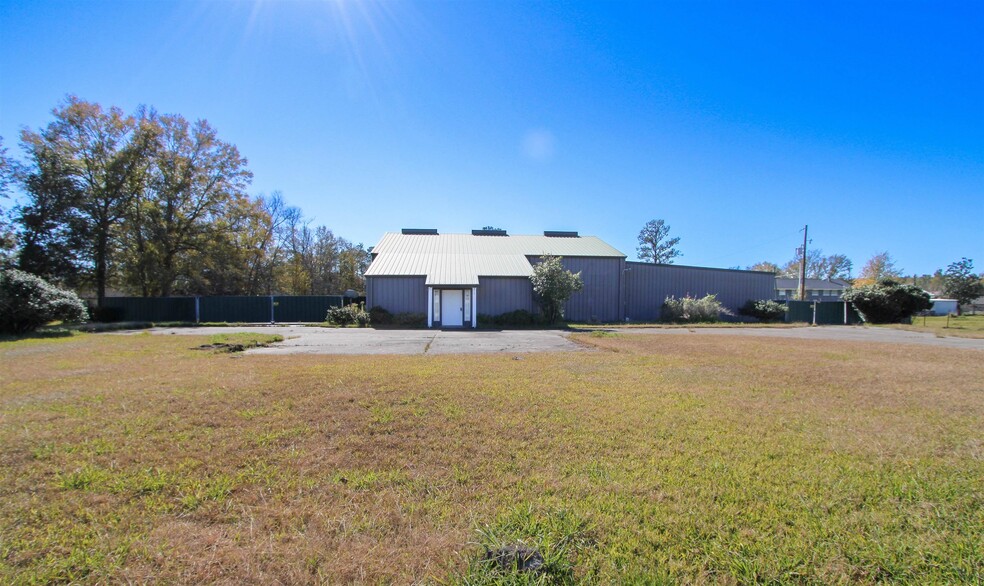 8805 Interstate 10 E, Orange, TX à vendre - Photo de l’immeuble – Image 1 sur 30