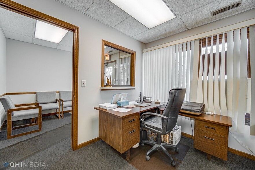 6121 N Northwest Hwy, Chicago, IL à vendre - Photo de l’immeuble – Image 3 sur 14