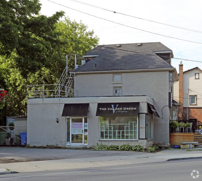 925 King St W, Hamilton, ON à vendre - Photo de l’immeuble – Image 2 sur 2
