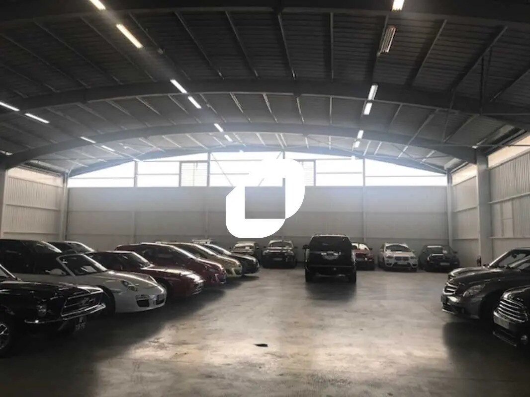 Local d’activités dans Bruges à louer Photo de l’immeuble– Image 1 sur 6