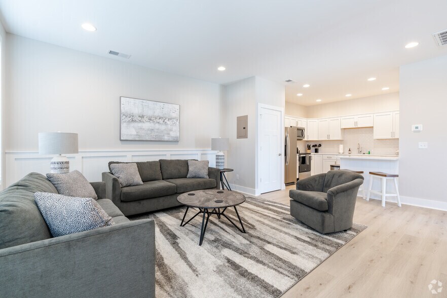 4808 Old Tyme Court, Evansville, IN à vendre - Photo intérieure – Image 2 sur 17