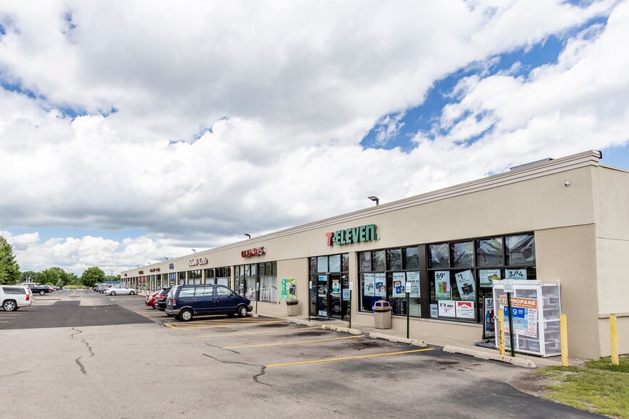 355-399 S Prospect Ave, Bartlett, IL à louer - Photo de l’immeuble – Image 3 sur 13