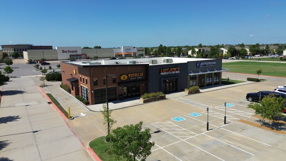 780 SW 19th St, Moore, OK à louer - Photo de l’immeuble – Image 3 sur 3