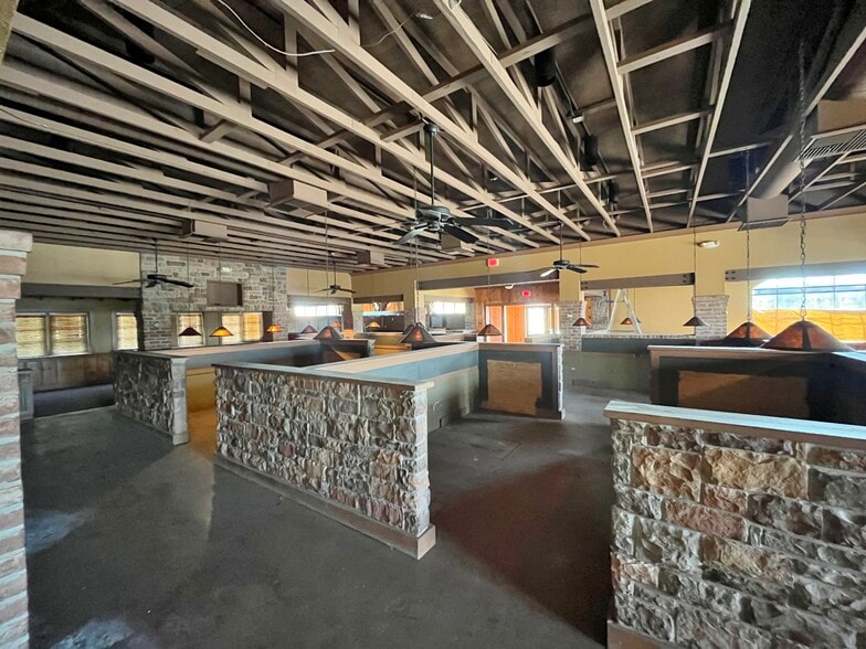 2601 S Broadway Ext, Edmond, OK à louer - Photo intérieure – Image 3 sur 13