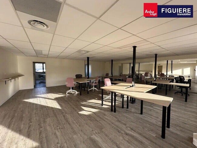 Plus de détails pour Bureau à vendre