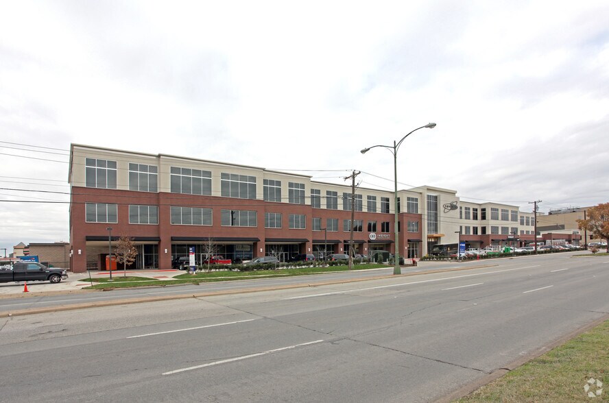 8611 Hillcrest Rd, Dallas, TX à louer - Photo de l’immeuble – Image 3 sur 11