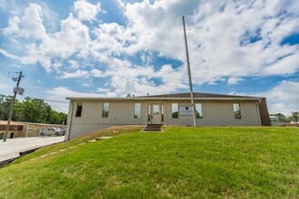 2367 Rockaway Industrial Blvd, Conyers, GA à louer Photo de l’immeuble– Image 2 sur 5