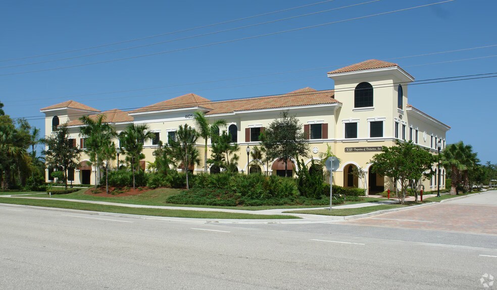 4425 Military Trl, Jupiter, FL à louer - Photo de l’immeuble – Image 2 sur 50