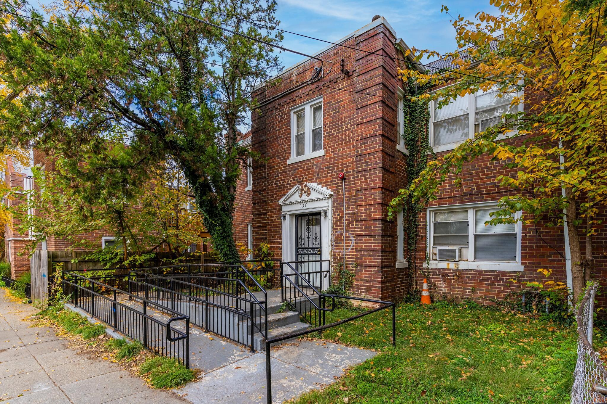 337 Delafield Plz NW, Washington, DC à vendre Photo principale– Image 1 sur 43