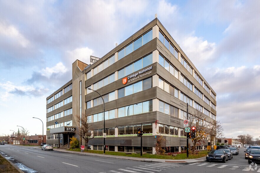 3750 Boul Crémazie E, Montréal, QC à louer - Photo de l’immeuble – Image 1 sur 5