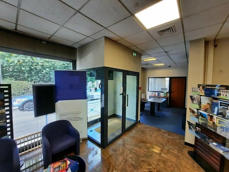 Bureau dans Bihorel à vendre - Photo intérieure – Image 2 sur 13