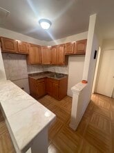 6910 Avenue U, Brooklyn, NY à louer Photo intérieure– Image 1 sur 3