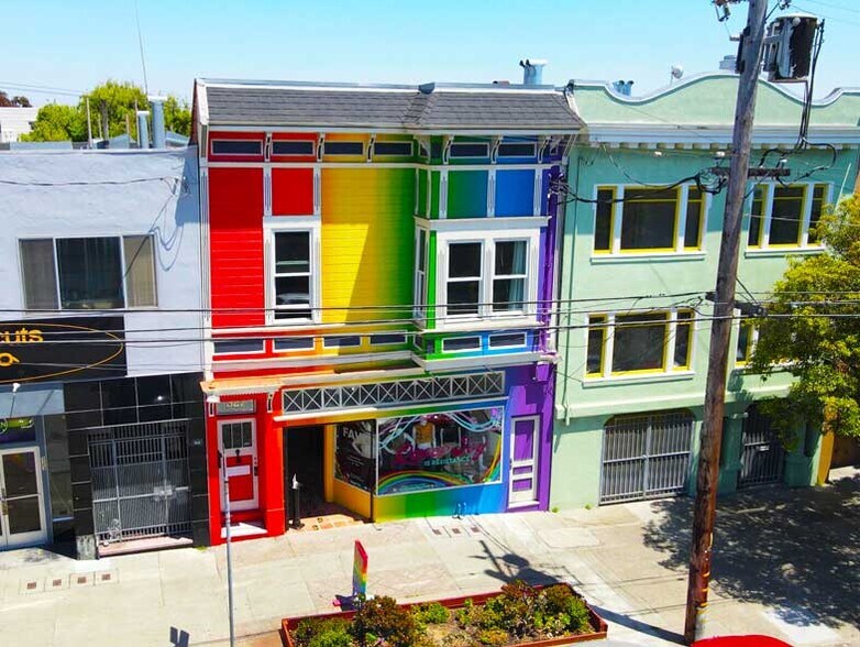 327-329 Noe St, San Francisco, CA à vendre - Photo de l’immeuble – Image 1 sur 11