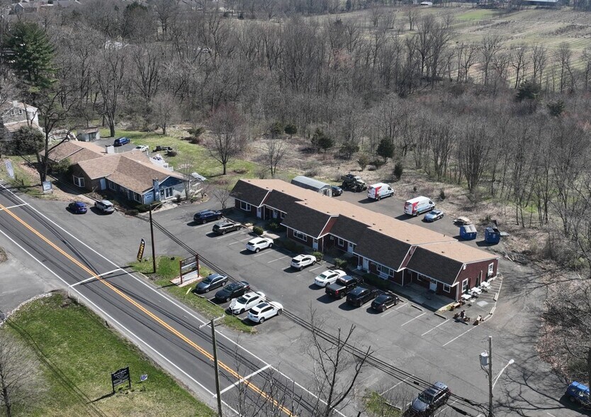 5667 York Rd, Lahaska, PA à louer - Photo de l’immeuble – Image 2 sur 6