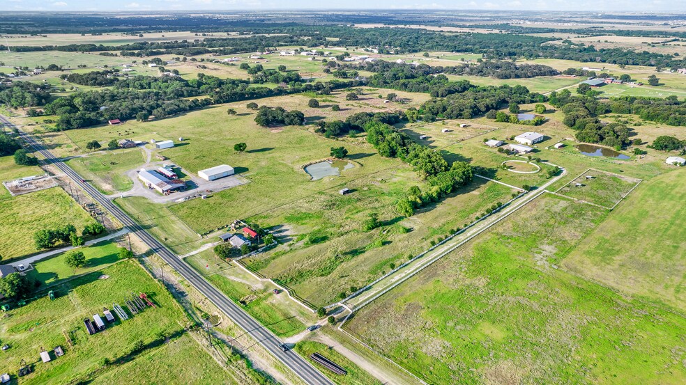 6832 FM 2931, Aubrey, TX à vendre - Photo de l’immeuble – Image 2 sur 31