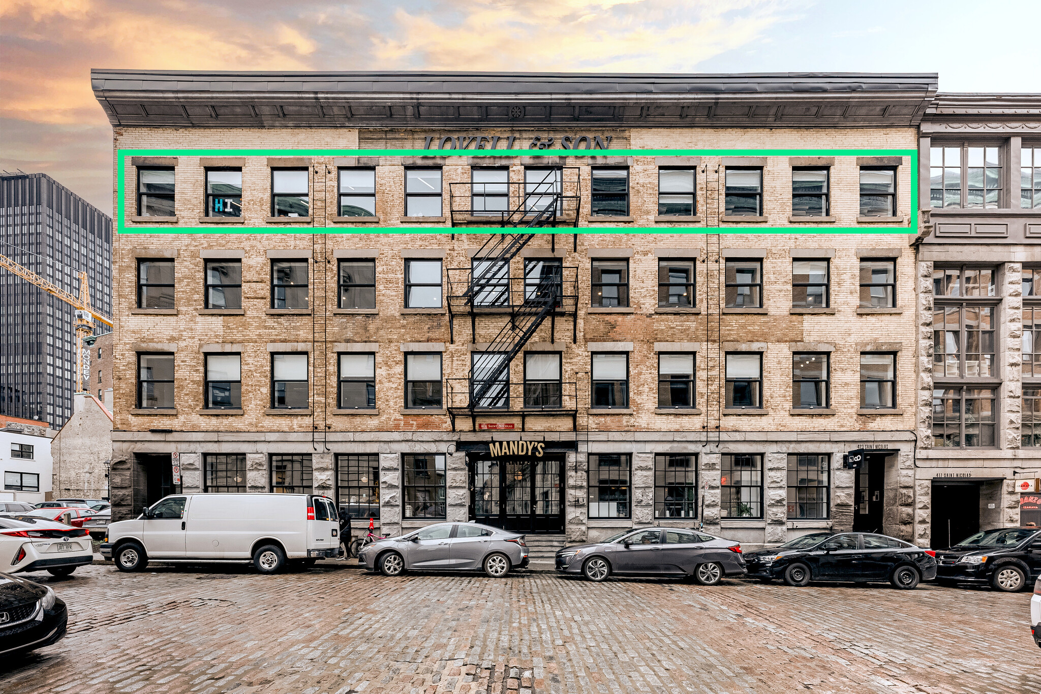 423 Rue Saint-Nicolas, Montréal, QC à louer Photo de l’immeuble– Image 1 sur 10