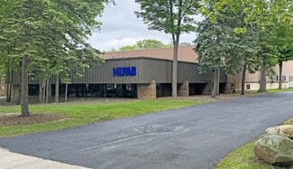 Plus de détails pour 23093 Commerce Dr, Farmington Hills, MI - Industriel/Logistique à louer