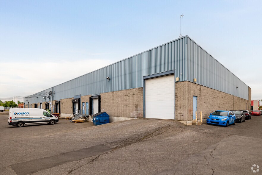 901-937 Rue Michelin, Laval, QC à louer - Photo de l’immeuble – Image 3 sur 18