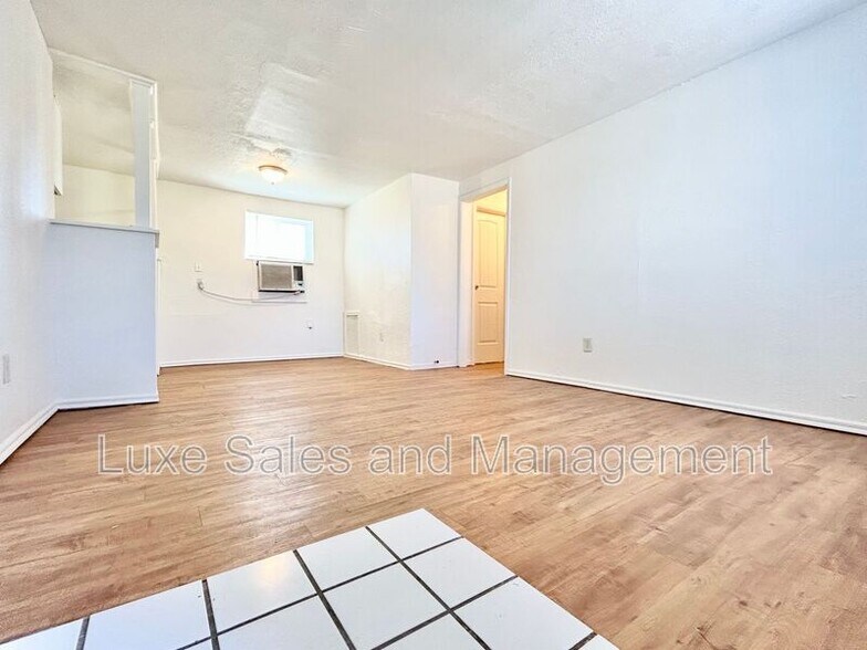 1700 Karen Dr, Del City, OK à vendre - Photo de l’immeuble – Image 3 sur 22