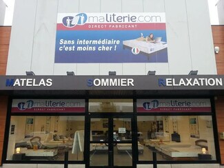 Plus de détails pour Local commercial à louer