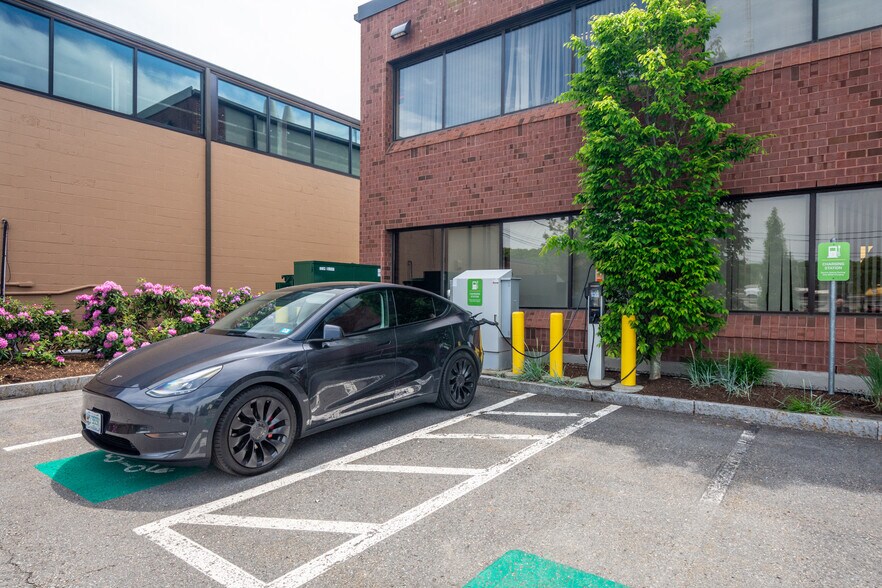 15-19 Crawford St, Needham, MA à louer - Photo de l’immeuble – Image 3 sur 37