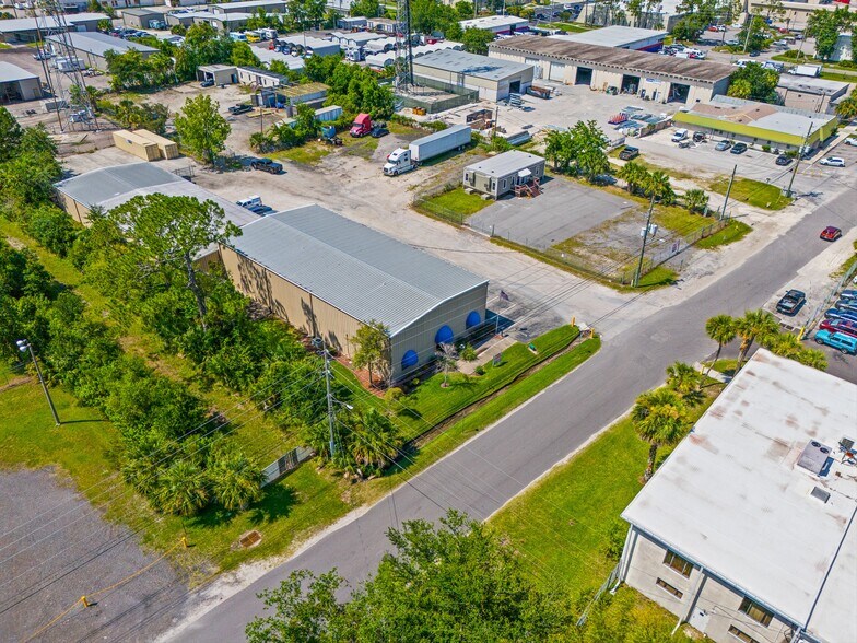 4909 Stepp Ave, Jacksonville, FL à louer - Photo de l’immeuble – Image 3 sur 22