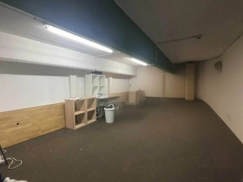 Local commercial dans Reims à louer - Photo de l’immeuble – Image 2 sur 9