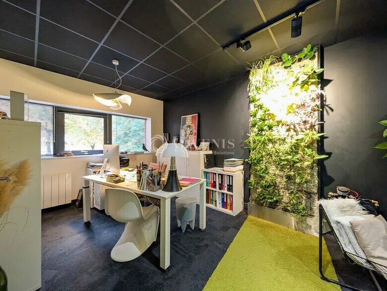 Bureau dans Saint-Grégoire à louer - Photo intérieure – Image 1 sur 9