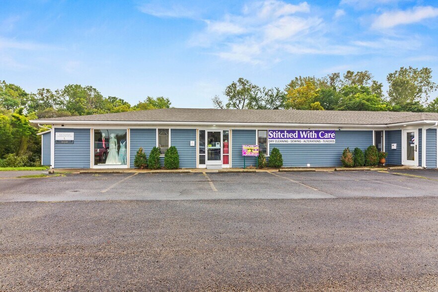 643 Bodey Cir, Urbana, OH à vendre - Photo de l’immeuble – Image 2 sur 24