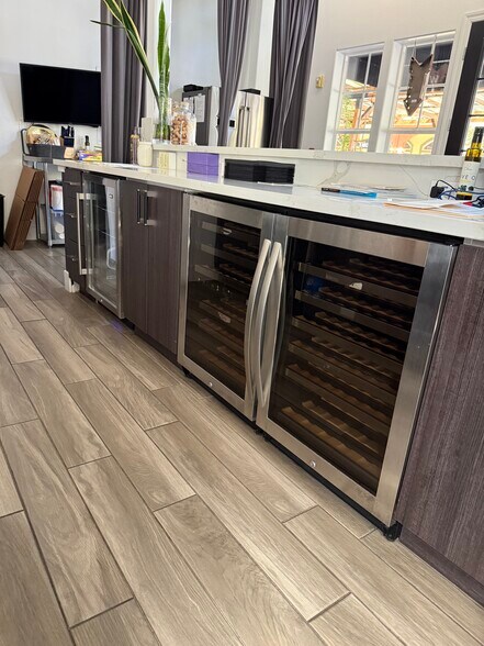 9071 Windsor Rd, Windsor, CA à louer - Photo de l’immeuble – Image 3 sur 12