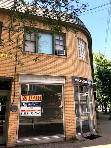 59 Bridge St, Frenchtown, NJ à louer - Photo de l’immeuble – Image 2 sur 2
